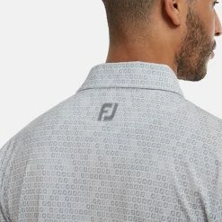 FootJoy Digital Camo FJ Print Lisle Golf Polo Shirt -Putter Sales FootJoy SS22 Digital Camo FJ Print Lisle Golf Polo Shirt Grey 88438 Front model 2