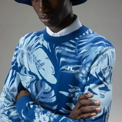 Jlindeberg J.Lindeberg Percy Golf Sweater 10 Jlindeberg J.Lindeberg Percy Golf Sweater -Putter Sales J.Lindeberg AW22 Percy Sweater GMJKW7424 0470 SWLIN089 Hibiscus Blue Model 2
