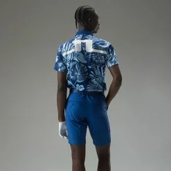 Jlindeberg J.Lindeberg Martin Print Golf Polo Shirt -Putter Sales J.Lindeberg Martin Print Regular Fit Polo GMJT07413 0470 SHLIN150 Hibiscus BlueWhite Model 3