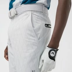 Jlindeberg J.Lindeberg Active Argyle Golf Shorts 11 Jlindeberg J.Lindeberg Active Argyle Golf Shorts -Putter Sales J.Lindeberg SS22 Active Argyl Golf Short P1345071 White Model 3