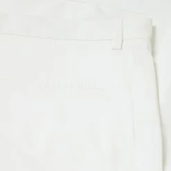 Jlindeberg J.Lindeberg Kim Golf Shorts 5 Jlindeberg J.Lindeberg Kim Golf Shorts -Putter Sales J.Lindeberg SS22 Kim Golf Shorts GMPA06305 0000 Code TSLIN020 34 W White Detail