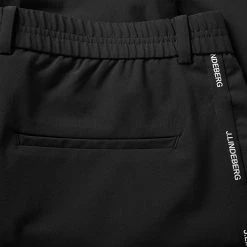 Jlindeberg J.Lindeberg Stuart Stripe Golf Shorts -Putter Sales J.Lindeberg SS22 Stuart Stripe Golf Shorts GMPA05577 9999 Code TSLIN012 34 W Black detail