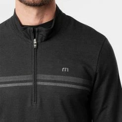 TravisMathew Hot Cocoa 1/2 Zip Golf Sweater -Putter Sales Travis Mathew AW21 Hot Cocoa Sweater 1MV370 0BSH Code SWTRA012 M Black Sharkskin Model 2