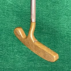 Acushnet Bulls Eye Offset 35" Putter Golf Club -Putter Sales img 1526 98f609ad 99c8 4e5c b012 887a5ff32eb1 scaled